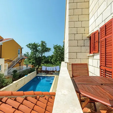 بيت للعطل Pinji Vi