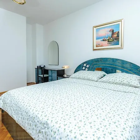 بيت للعطل Pinji Vi زاتون