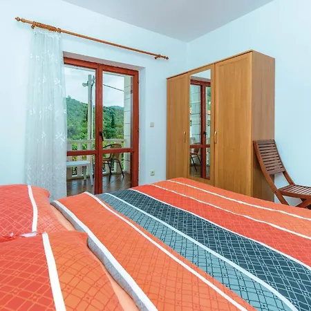 Stunning In Zaton Veliki With Kitchen Zaton (Dubrovnik-Neretva)