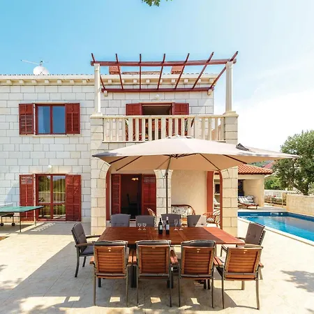 Stunning In Zaton Veliki With Kitchen * Zaton (Dubrovnik-Neretva)